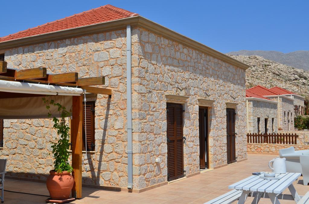 Villa Aristoteles Chalki Town Номер фото